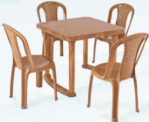 FAMILY Square Dining Table, Polypropylene